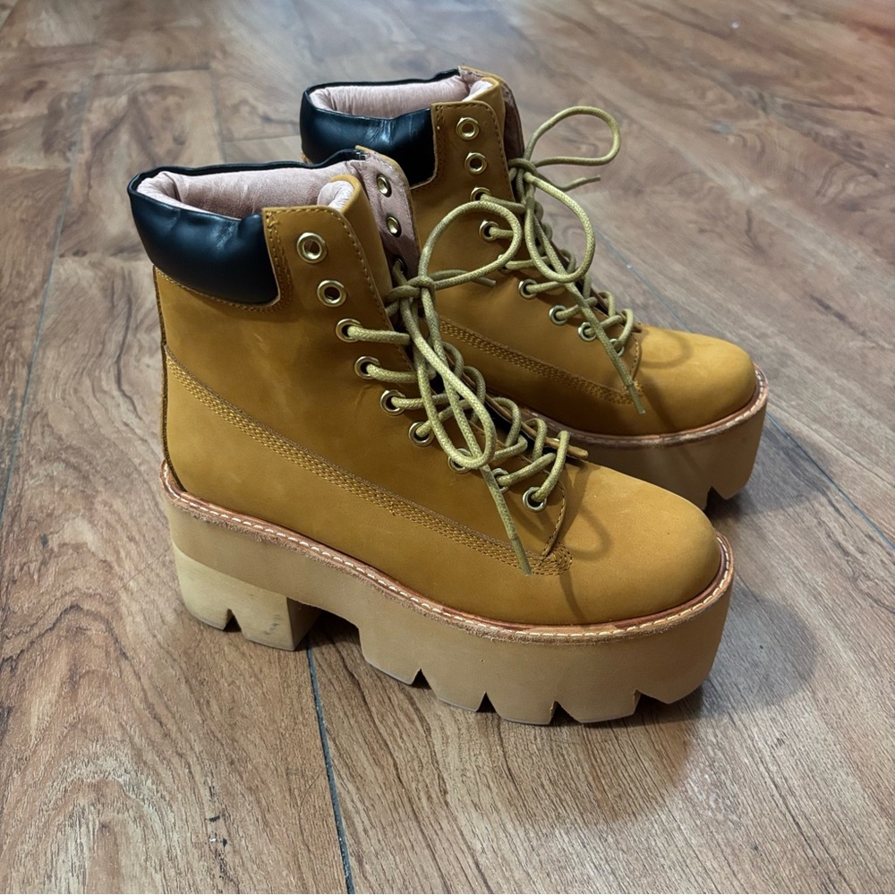 Jeffrey Campbell Nirvana Timberland Boot size 6.5